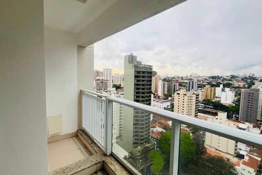 Varanda  de apartamento à venda com 1 quarto, 41m² em Centro, Campinas