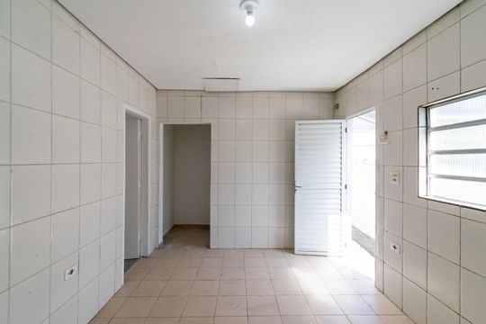 Sala/Cozinha de casa para alugar com 1 quarto, 27m² em Vila Guarani (zona Sul), São Paulo