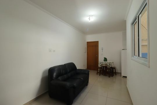 Sala de apartamento à venda com 2 quartos, 50m² em Vila Alzira, Santo André