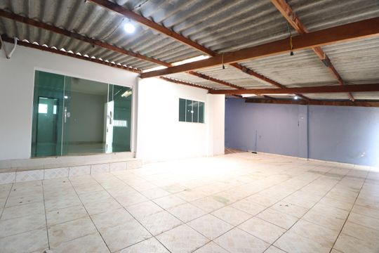 Varanda da Sala de casa para alugar com 3 quartos, 130m² em Aclimação, Uberlândia