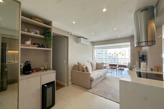 Sala/Cozinha de apartamento à venda com 3 quartos, 91m² em Vila Anastácio, São Paulo