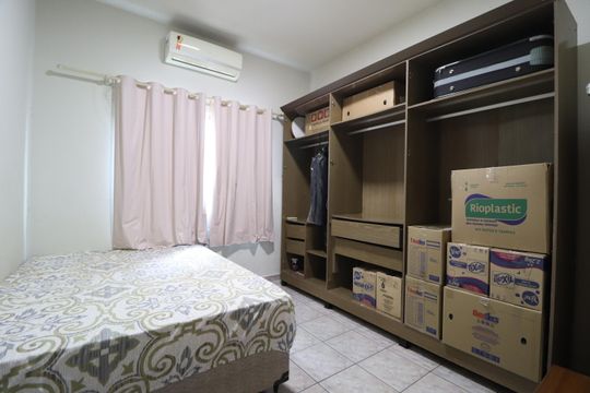 Quarto 1 de casa para alugar com 2 quartos, 157m² em Jardim das Palmeiras, Uberlândia