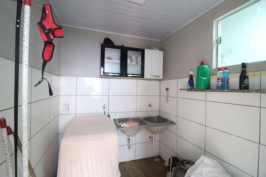Área de Serviço de casa para alugar com 2 quartos, 157m² em Jardim das Palmeiras, Uberlândia