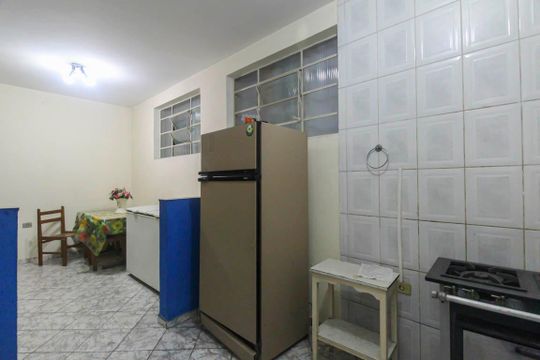 Cozinha de casa à venda com 1 quarto, 300m² em Vila Aurea, São Paulo