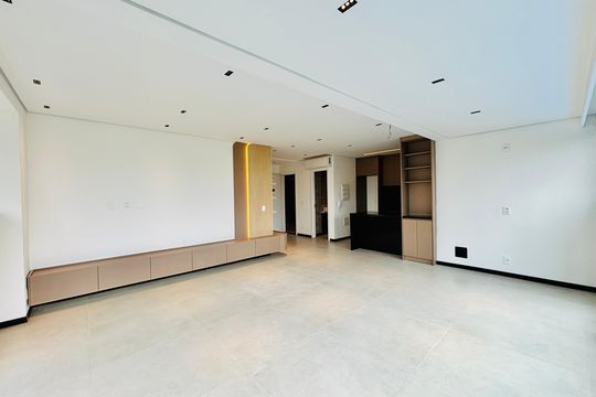 Sala de apartamento para alugar com 3 quartos, 112m² em Alphaville Empresarial, Barueri