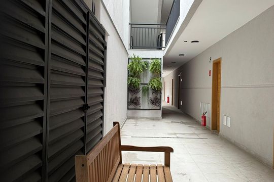Hall de entrada de apartamento para alugar com 1 quarto, 29m² em Moema, São Paulo