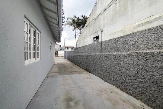Área externa de apartamento para alugar com 1 quarto, 38m² em Ipiranga, São José