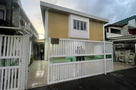 Fachada do Prédio de casa para alugar com 2 quartos, 56m² em Vila Nossa Senhora de Fatima, São Vicente