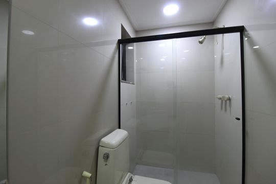 Banheiro de apartamento para alugar com 1 quarto, 58m² em Itaim Bibi, São Paulo