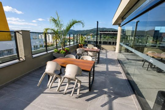 Área externa de apartamento para alugar com 1 quarto, 34m² em Trindade, Florianópolis