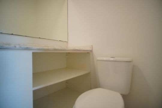 Banheiro da Suíte de apartamento para alugar com 1 quarto, 54m² em Partenon, Porto Alegre