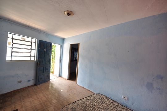 Casa à venda com 1 quarto, 302m² em Jardim Daysy, São Paulo