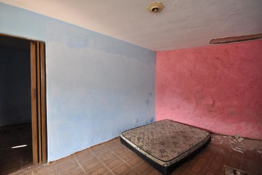 Sala de casa à venda com 1 quarto, 302m² em Jardim Daysy, São Paulo