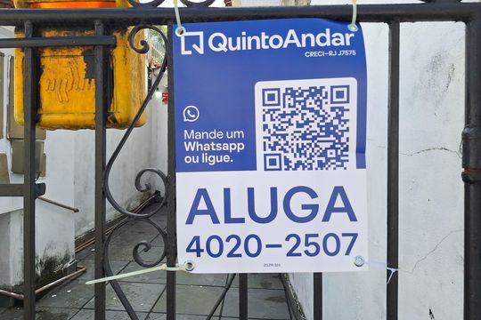 Placa de casa para alugar com 2 quartos, 100m² em Santa Rosa, Niterói