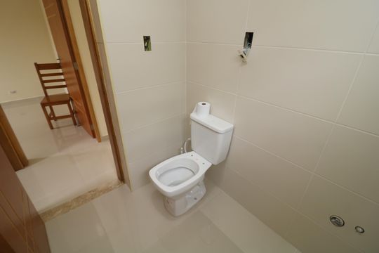 Banheiro de apartamento à venda com 2 quartos, 48m² em Vila Ema, São Paulo