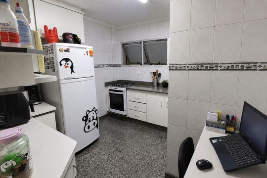 Cozinha de apartamento à venda com 3 quartos, 70m² em Jardim Taquaral, São Paulo