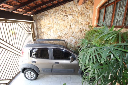 Garagem de casa à venda com 3 quartos, 88m² em Vila São Silvestre (zona Leste), São Paulo