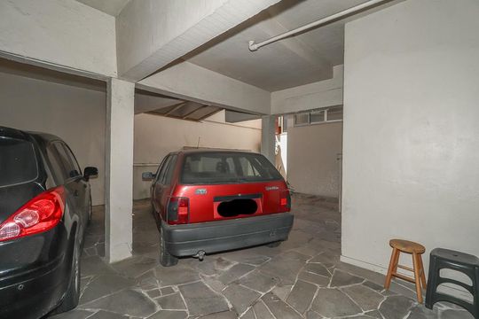 Garagem de apartamento para alugar com 3 quartos, 145m² em Petrópolis, Porto Alegre