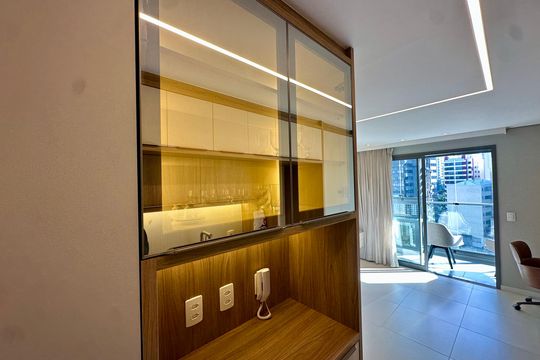 Cozinha de kitnet/studio para alugar com 1 quarto, 24m² em Jardim das Acacias, São Paulo