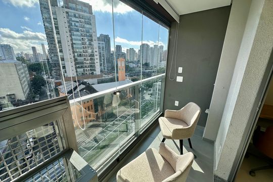 Varanda de kitnet/studio para alugar com 1 quarto, 24m² em Jardim das Acacias, São Paulo