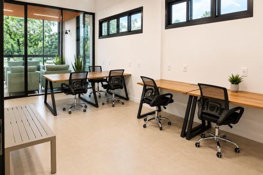 Área externa de kitnet/studio para alugar com 1 quarto, 37m² em Pantanal, Florianópolis