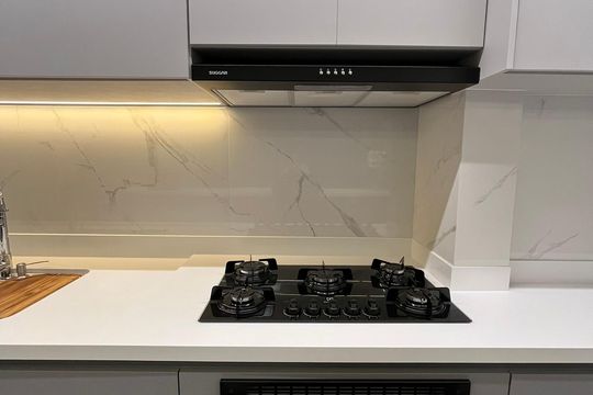 Cozinha de apartamento para alugar com 2 quartos, 75m² em Jardim Prudência, São Paulo