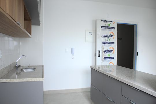 Cozinha de apartamento à venda com 2 quartos, 59m² em Estoril, Belo Horizonte
