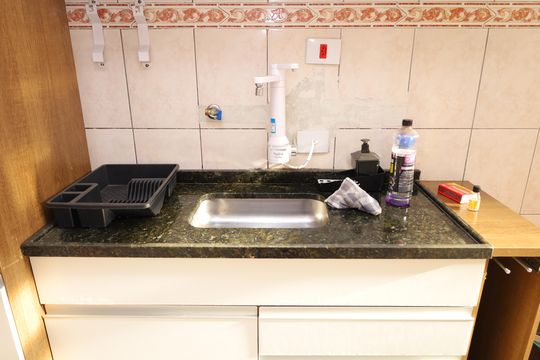 Cozinha de apartamento para alugar com 2 quartos, 52m² em Conjunto Habitacional Fazenda do Carmo, São Paulo
