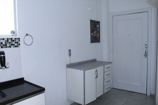 Cozinha de apartamento para alugar com 1 quarto, 34m² em Vila Buarque, São Paulo