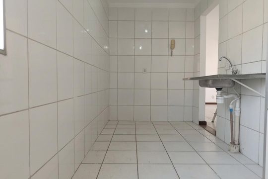 Cozinha de apartamento para alugar com 2 quartos, 55m² em Jardim Tatiana, Votorantim