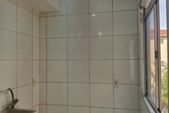 Área de serviço de apartamento para alugar com 2 quartos, 55m² em Jardim Tatiana, Votorantim