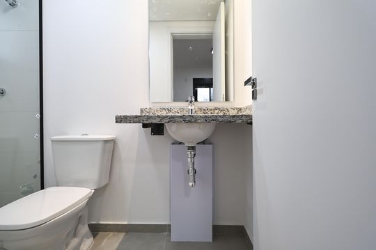 Banheiro  de apartamento para alugar com 2 quartos, 58m² em Jardim, Santo André