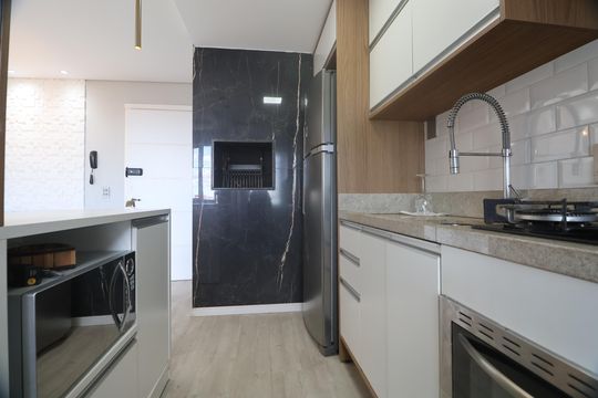Cozinha - Armários de apartamento para alugar com 2 quartos, 62m² em Marechal Rondon, Canoas