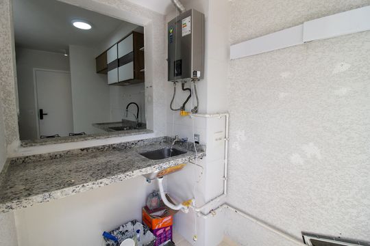 Área de Serviço de apartamento para alugar com 2 quartos, 42m² em Vila Sao Domingos, São Paulo