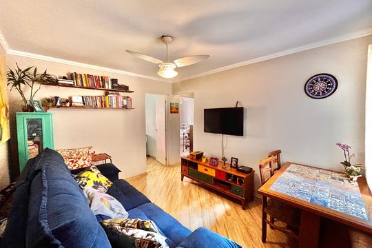 Sala de apartamento à venda com 2 quartos, 45m² em Conceicao, Osasco