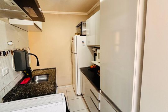 Cozinha de apartamento à venda com 2 quartos, 45m² em Conceicao, Osasco