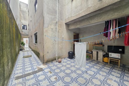 Quintal de casa à venda com 3 quartos, 253m² em Parque Sao Vicente, Santo André