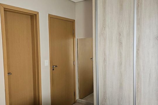 Quarto de apartamento para alugar com 2 quartos, 52m² em Aclimação, Uberlândia
