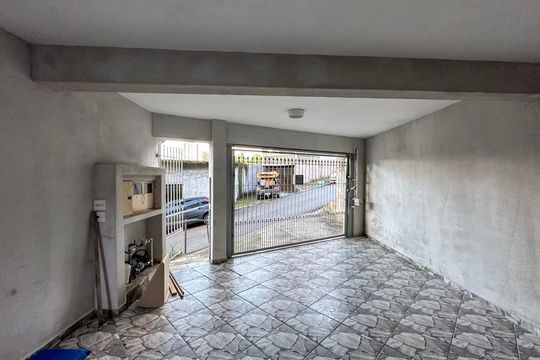 Garagem de casa de condomínio à venda com 4 quartos, 145m² em Vila Liviero, São Paulo