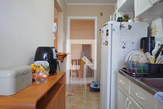 Cozinha de apartamento à venda com 1 quarto, 48m² em Jardim Itu, Porto Alegre