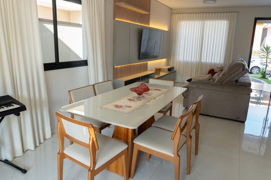 Casa de Condomínio para alugar com 3 quartos, 300m² em Jardim Vista Alegre, Paulínia
