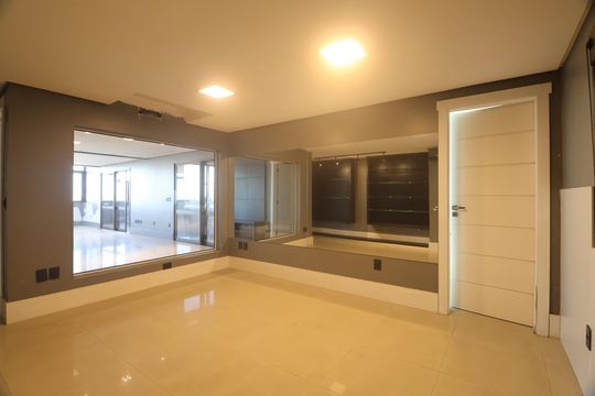 Suíte cobertura  de apartamento à venda com 4 quartos, 304m² em Centro, Canoas