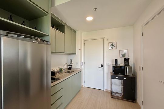 Cozinha  de kitnet/studio para alugar com 1 quarto, 33m² em Santo Amaro, São Paulo
