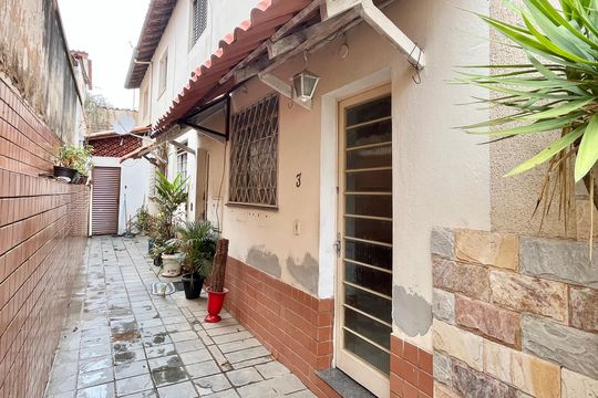 Casa à venda com 2 quartos, 70m² em Santa Ines, Belo Horizonte