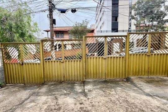 Casa à venda com 2 quartos, 70m² em Santa Ines, Belo Horizonte