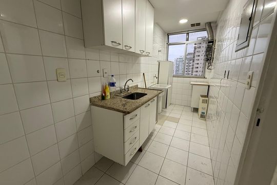 Cozinha de apartamento à venda com 2 quartos, 66m² em Barra Olímpica, Rio de Janeiro