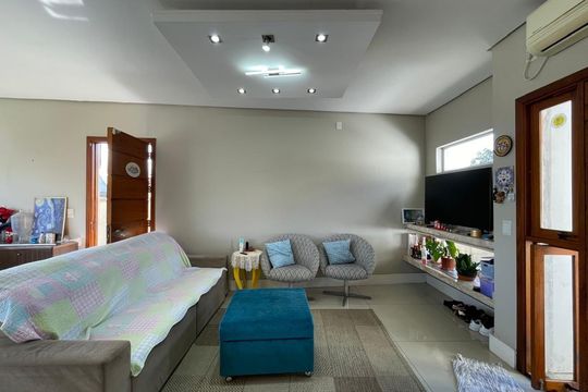 Casa à venda com 4 quartos, 59m² em Feitoria, São Leopoldo