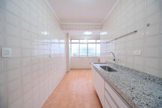Cozinha de apartamento para alugar com 2 quartos, 82m² em Cerqueira César, São Paulo