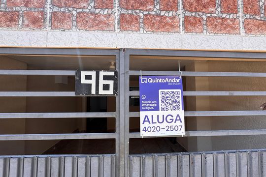 Casa para alugar com 2 quartos, 80m² em Jardim Barbacena, Cotia