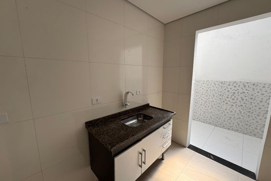 Casa para alugar com 2 quartos, 80m² em Jardim Barbacena, Cotia